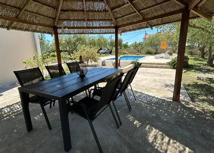 Ferienhaus Nadalina *